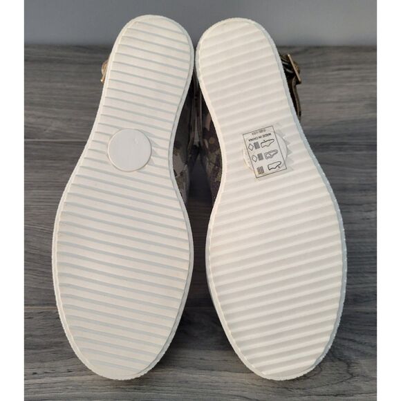 Pink‎ Lily Womens Size US 9 Kacy Camo Sneaker Wedge Pre-Owned - Picture 3 of 10